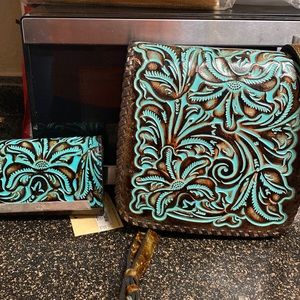 Patricia Nash bag and wallet, new never been used, it was a present for me.